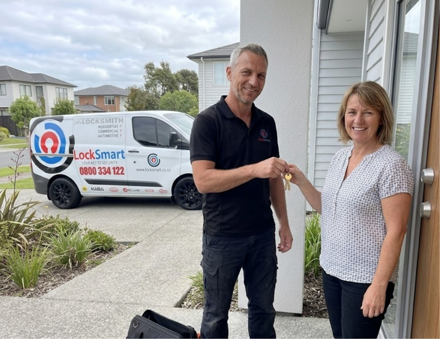 LockSmart Master Locksmith completing guaranteed workmanship on an Auckland property